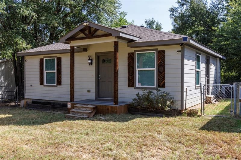 138 Erie Street, Gun Barrel City TX 75156 - Photo 3