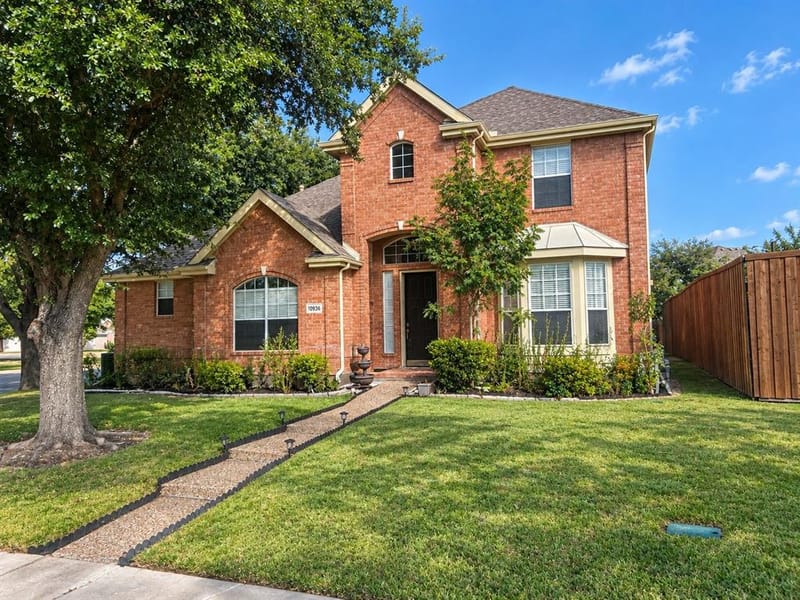 10316 Donley Drive, Irving TX 75063