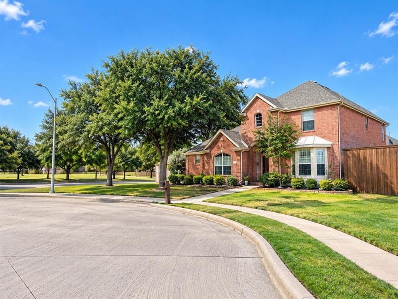 10316 Donley Drive, Irving TX 75063 - Photo 10