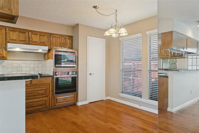 1927 E Branch Hollow Drive, Carrollton TX 75007 - Photo 7