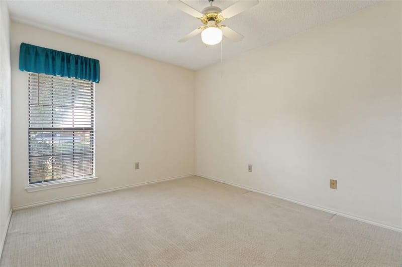1927 E Branch Hollow Drive, Carrollton TX 75007 - Photo 19