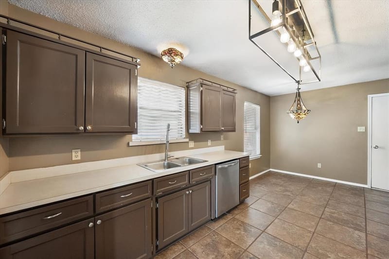 7 Mills Court, Mansfield TX 76063 - Photo 17