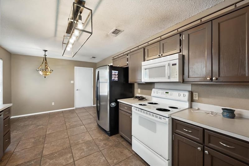 7 Mills Court, Mansfield TX 76063 - Photo 16