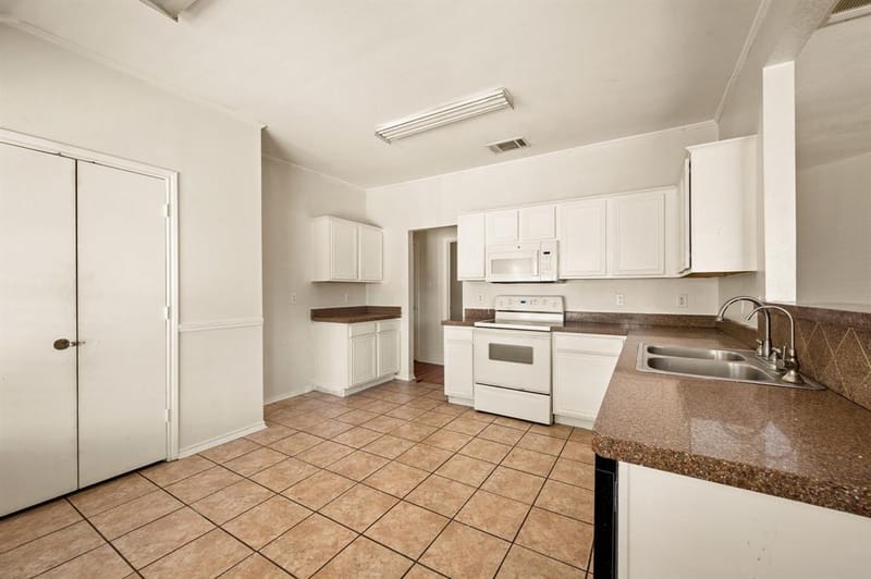 7706 Coral Way, Rowlett TX 75088 - Photo 10