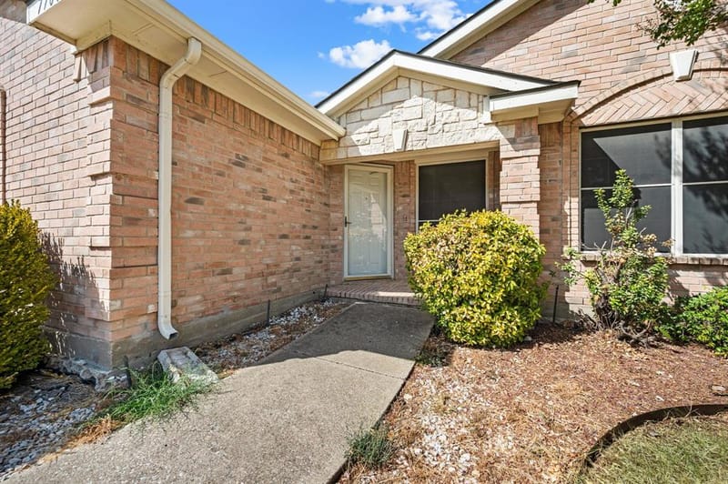 7706 Coral Way, Rowlett TX 75088 - Photo 4