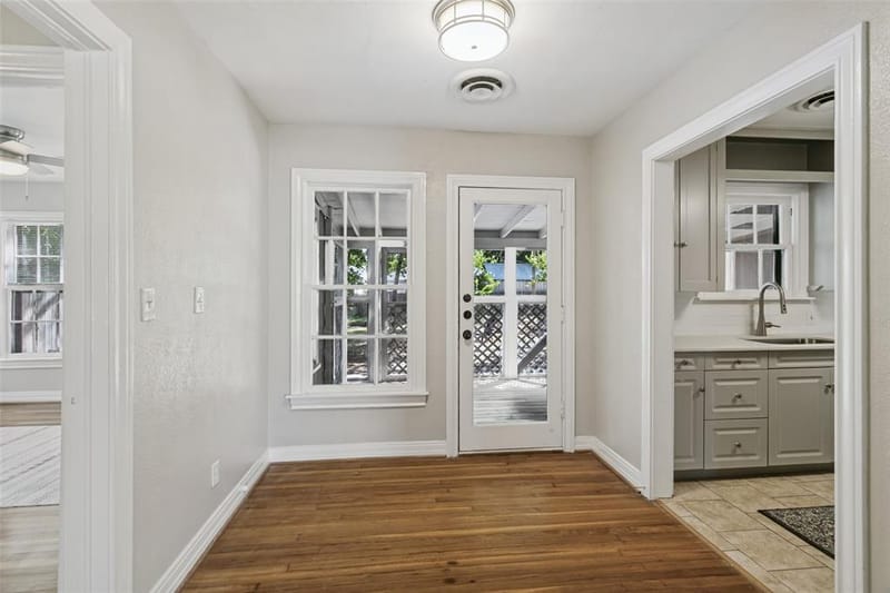 4925 Pershing Avenue, Fort Worth TX 76107 - Photo 6