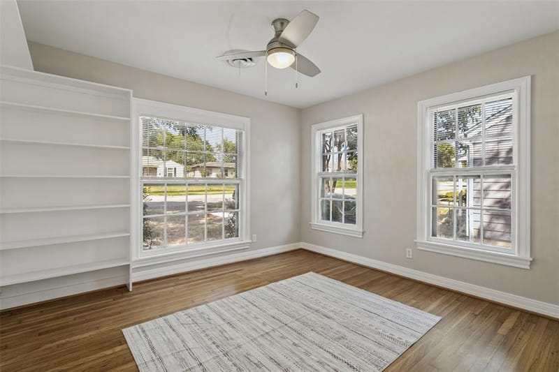 4925 Pershing Avenue, Fort Worth TX 76107 - Photo 11