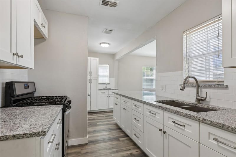227 S Hampton Road, Dallas TX 75208 - Photo 7