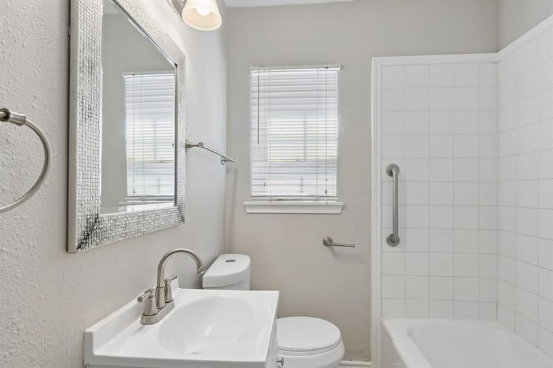 227 S Hampton Road, Dallas TX 75208 - Photo 18