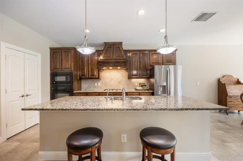 495 Oak Hills Lane, Fate TX 75189 - Photo 10
