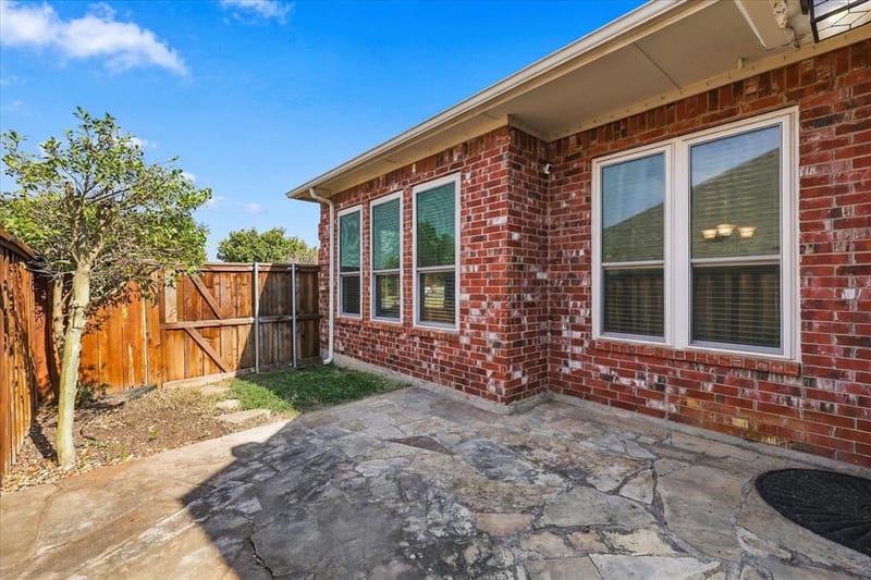 2540 Plumdale Drive, Carrollton TX 75006 - Photo 23