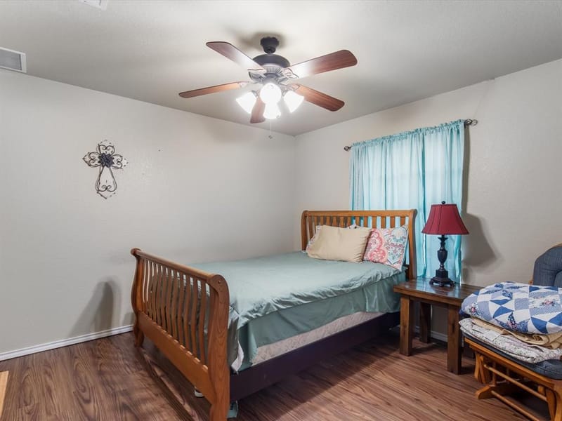 102 Oakwood Place, Joshua TX 76058 - Photo 23