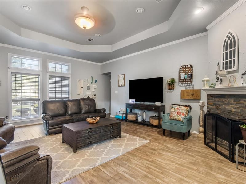 102 Oakwood Place, Joshua TX 76058 - Photo 12