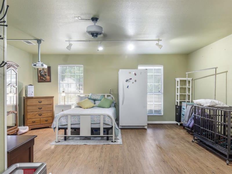 102 Oakwood Place, Joshua TX 76058 - Photo 24