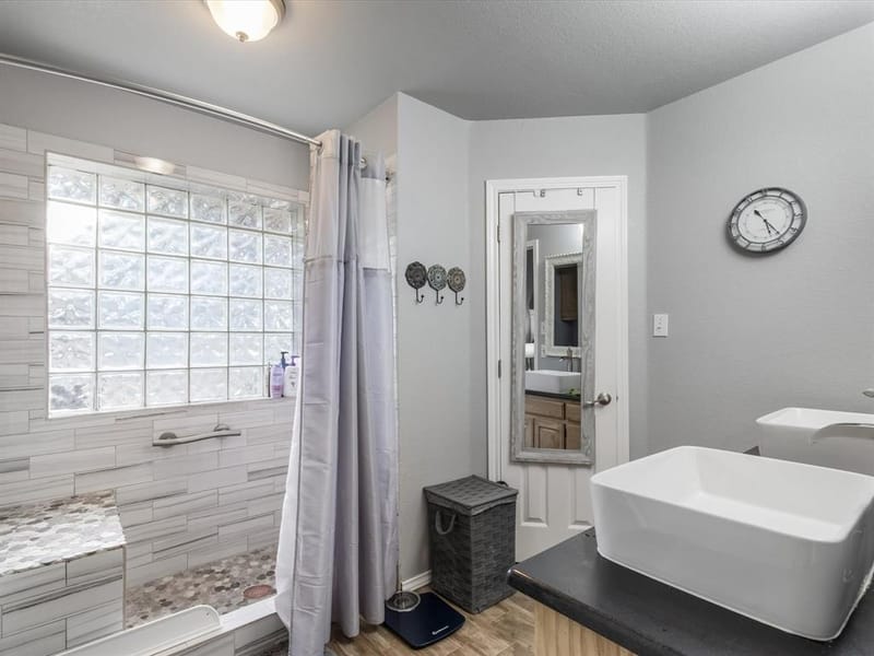 102 Oakwood Place, Joshua TX 76058 - Photo 18