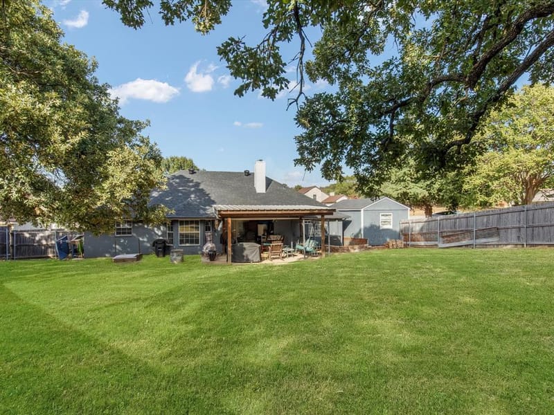 102 Oakwood Place, Joshua TX 76058 - Photo 31