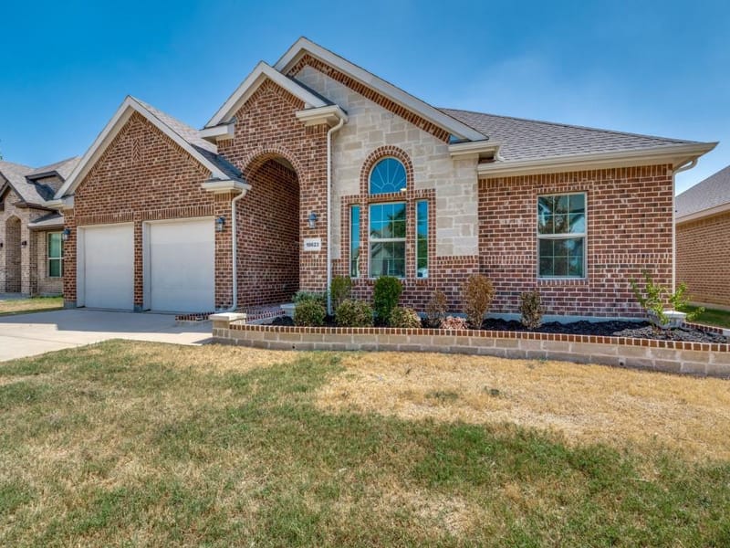 10623 Cherry Tree Way, Grand Prairie TX 76065 - Photo 3