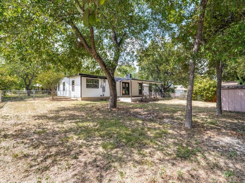 107 N Avenue P, Clifton TX 76634 - Photo 24