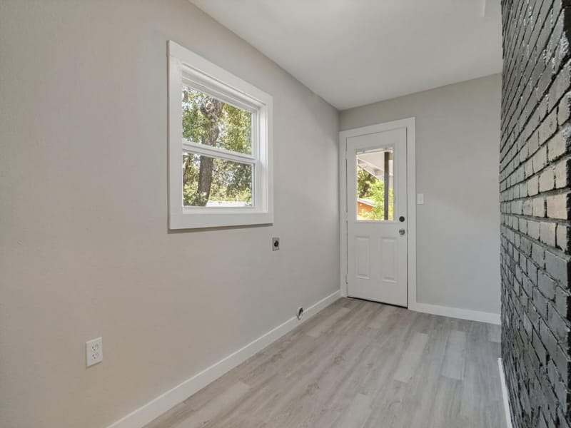 107 N Avenue P, Clifton TX 76634 - Photo 8