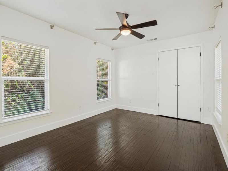 914 Westmount Avenue, Dallas TX 75211 - Photo 17