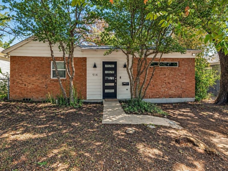 914 Westmount Avenue, Dallas TX 75211