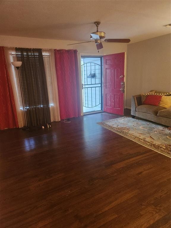 822 Woodrow Street, Arlington TX 76012 - Photo 2