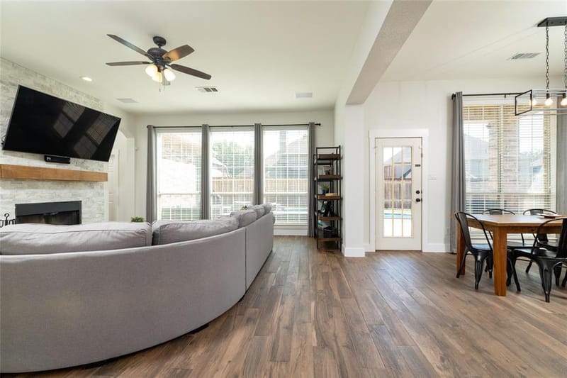 1702 Yarmouth Lane, Mansfield TX 76063 - Photo 7