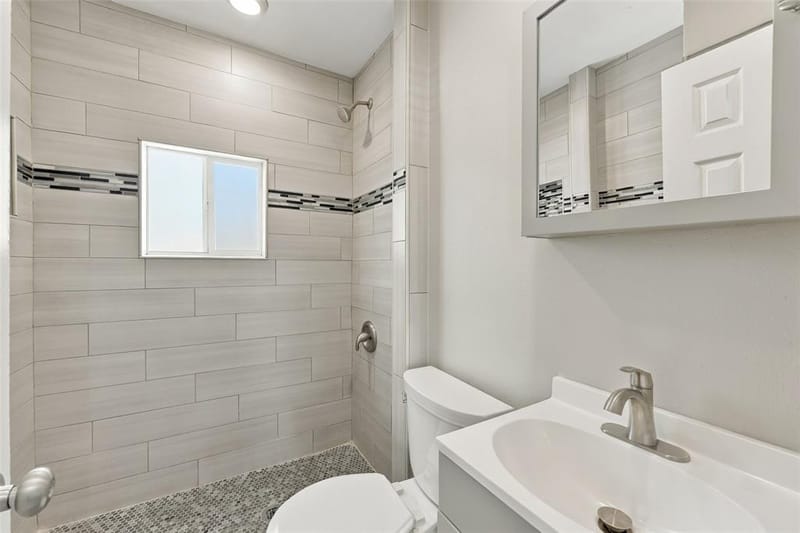 605 NE 33rd Street, Grand Prairie TX 75050 - Photo 13