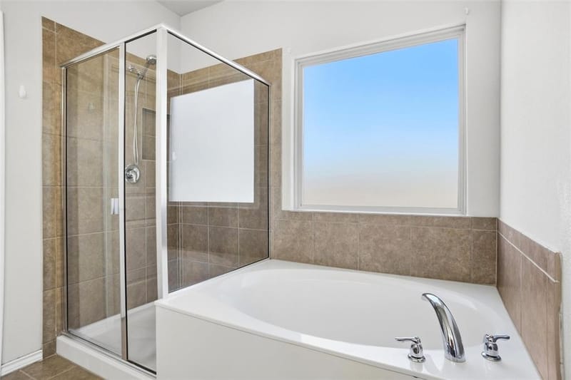 1221 Glenwood Drive, Azle TX 76020 - Photo 9