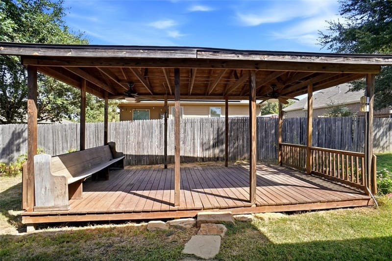 1221 Glenwood Drive, Azle TX 76020 - Photo 14
