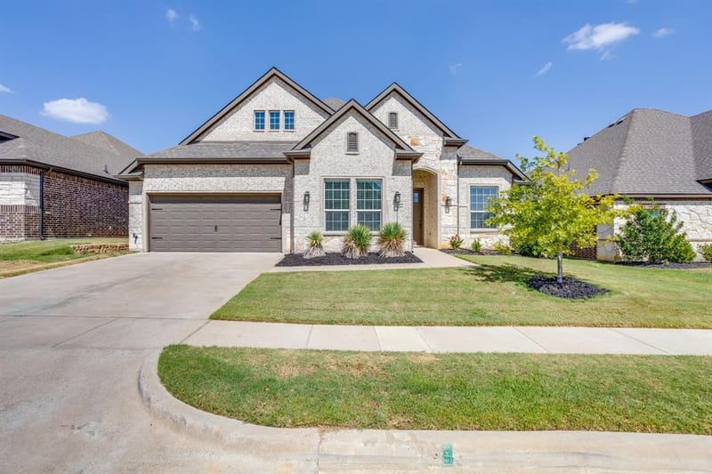 1008 Wildwood Drive, Joshua TX 76058