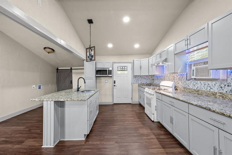 602 SE 18th Street, Mineral Wells TX 76067 - Photo 16