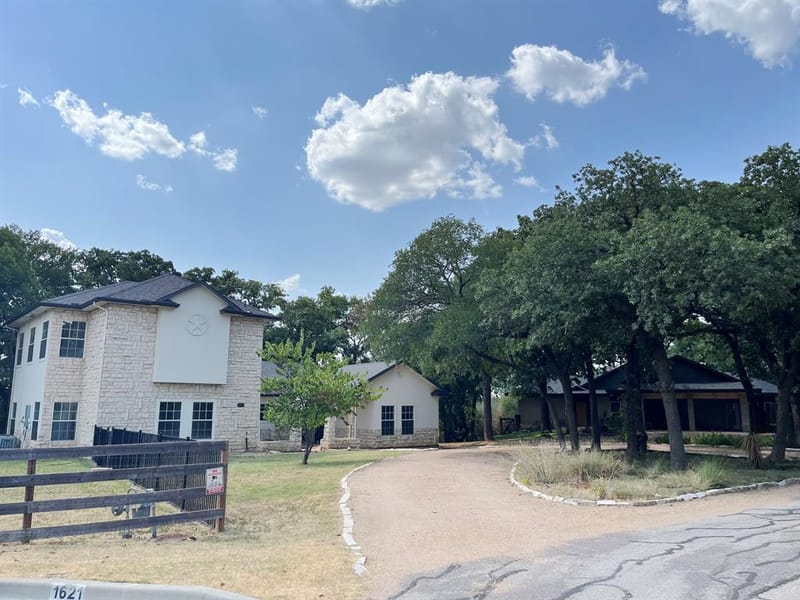 1621 Holly Place, Flower Mound TX 75022 - Photo 2