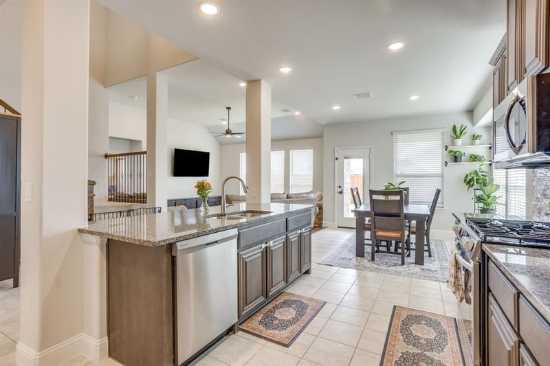 222 Shawnee Trail, Alvarado TX 76009 - Photo 12