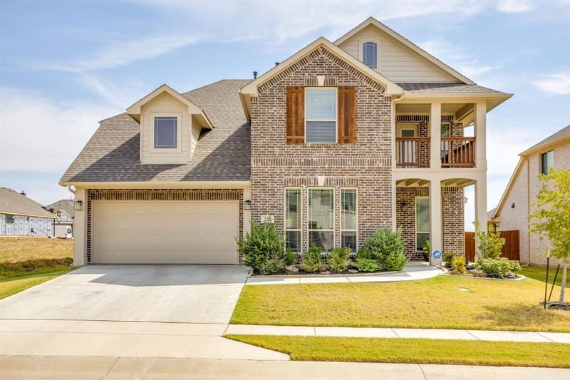 222 Shawnee Trail, Alvarado TX 76009