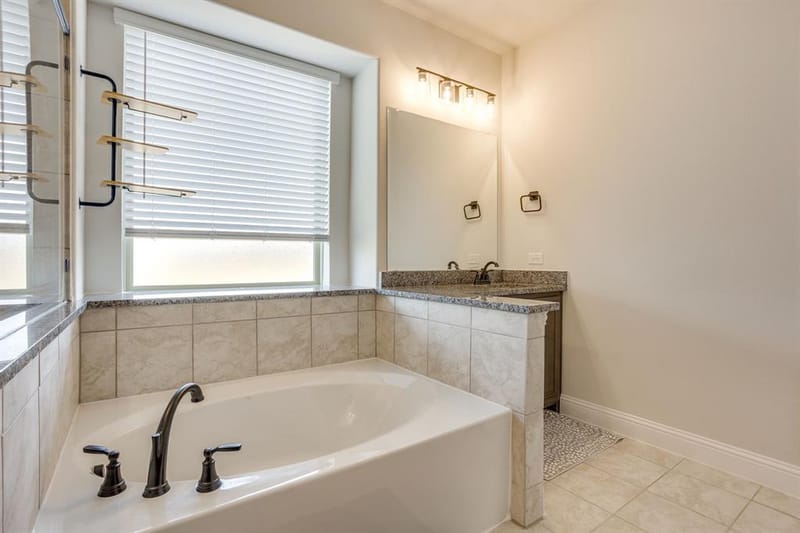 222 Shawnee Trail, Alvarado TX 76009 - Photo 25