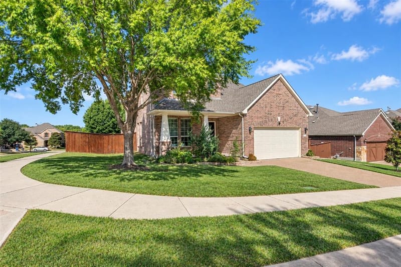 601 Excalibur Drive, McKinney TX 75071 - Photo 2