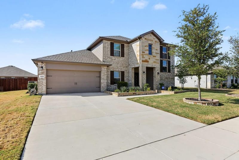 1221 Boulder Drive, Cedar Hill TX 75104 - Photo 2