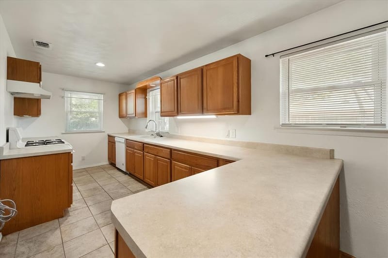 144 Jill Ann Drive, Burleson TX 76028 - Photo 16