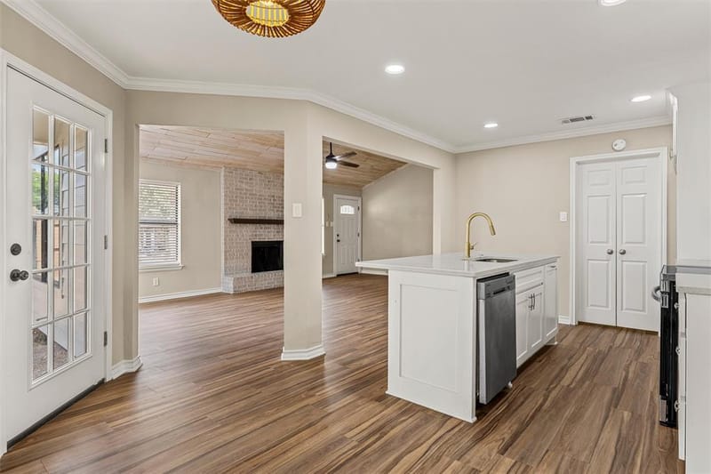 1301 Chapel Creek Road, Waco TX 76712 - Photo 6