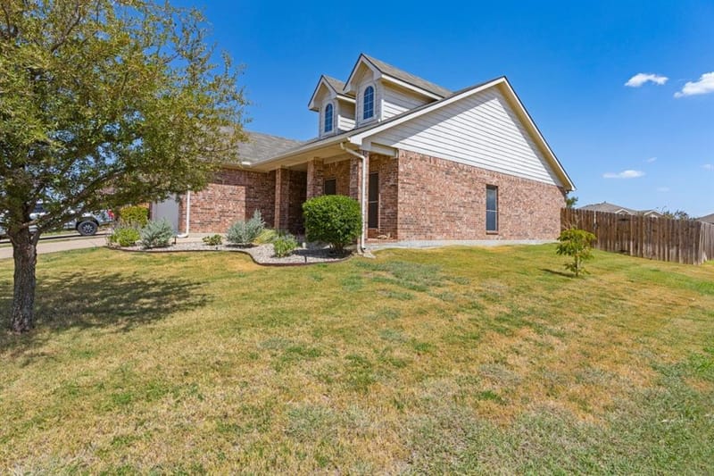 6200 Charisma Court, Fort Worth TX 76131 - Photo 2