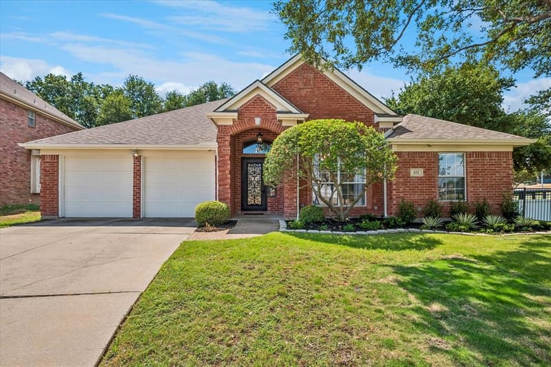 412 Manders Court, Irving TX 75063