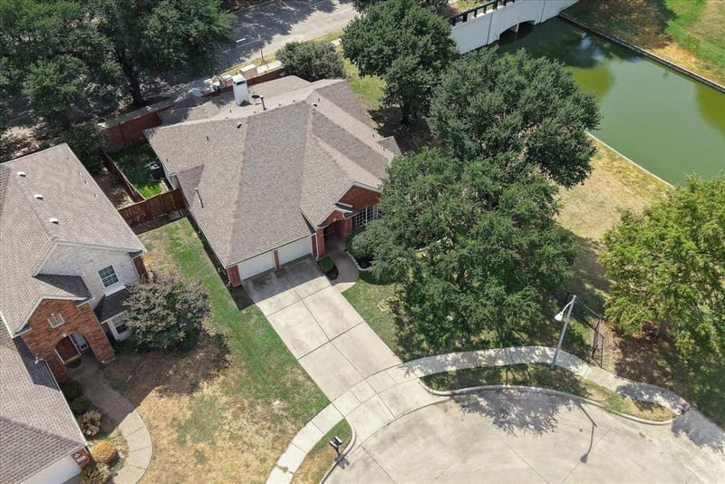 412 Manders Court, Irving TX 75063 - Photo 38