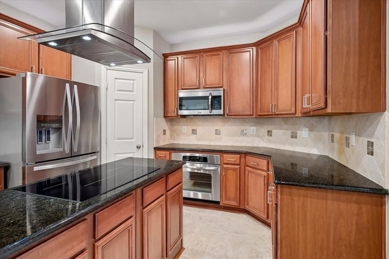412 Manders Court, Irving TX 75063 - Photo 18