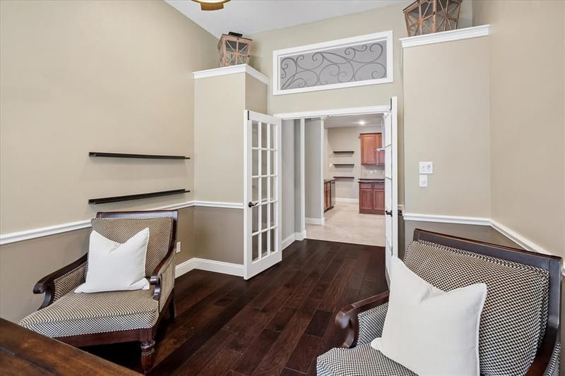 412 Manders Court, Irving TX 75063 - Photo 8