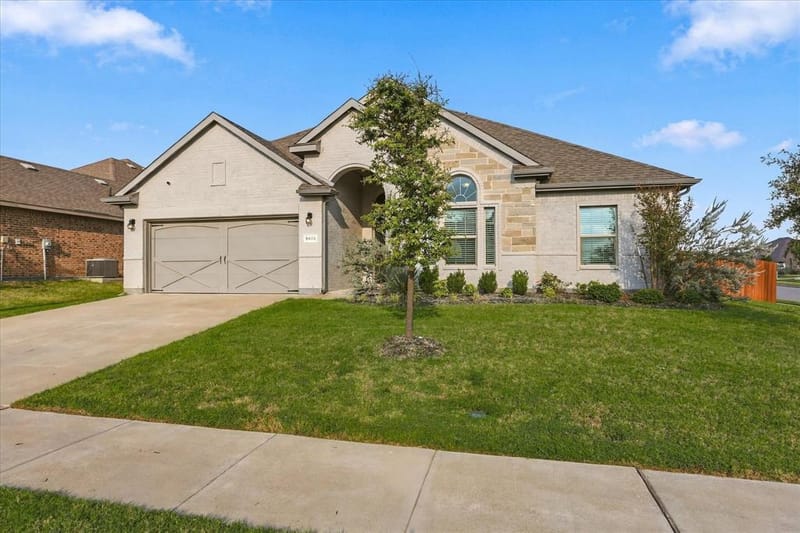 5622 Log Cabin Court, Midlothian TX 76065