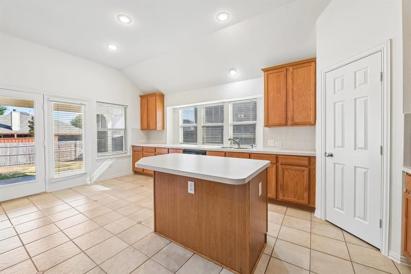 1532 Holveck Drive, Cedar Hill TX 75104 - Photo 7