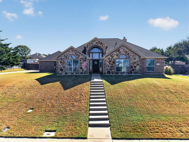 6460 Fox Run Dr., Midlothian TX 76065