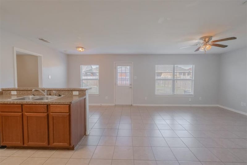636 Noble Grove Lane, Fort Worth TX 76140 - Photo 13