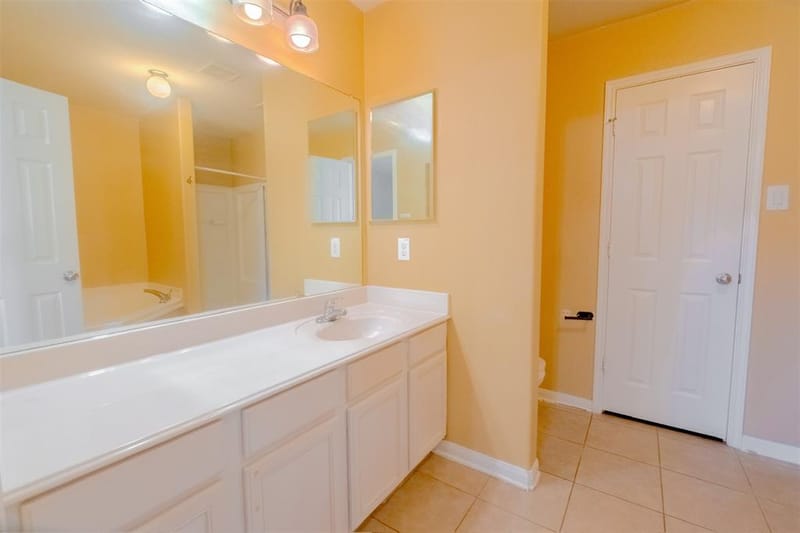 636 Noble Grove Lane, Fort Worth TX 76140 - Photo 9
